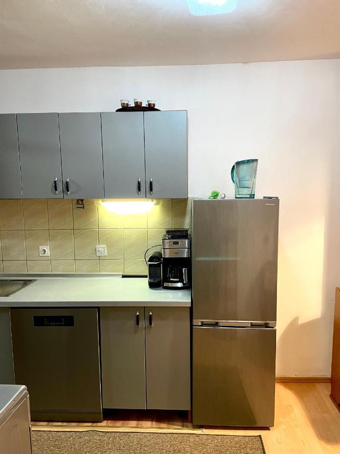 Airport Sarajevo Apartment 2 Экстерьер фото